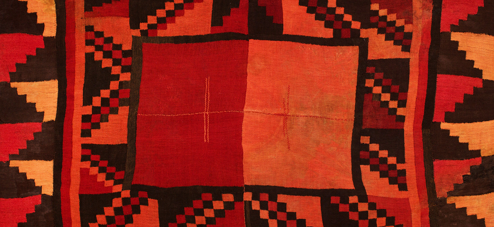 Ancient Textiles from the Andes at the Whitworth - Creative Tourist