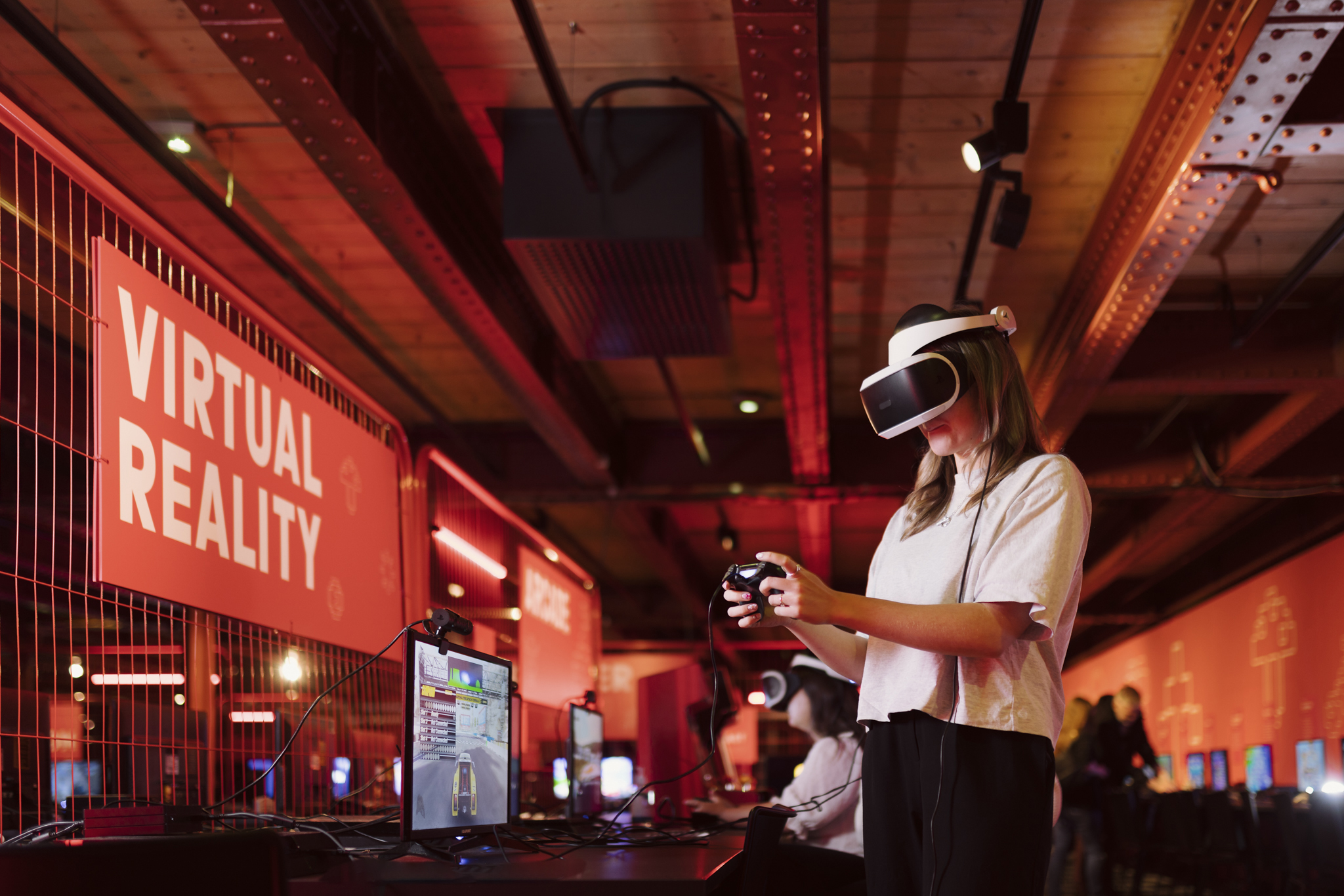 Women playing on the Virtual Reality experience in Power UP